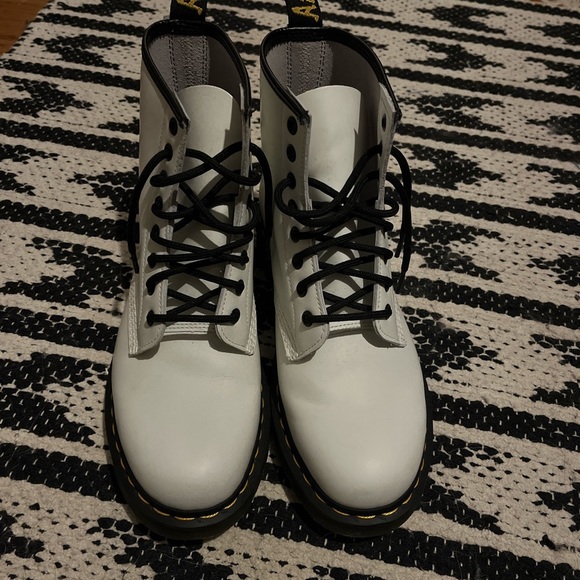 Dr. Martens 101 Yellow Stitch Smooth Leather Boots - White/Black - Men\'s Size 8 main image 5
